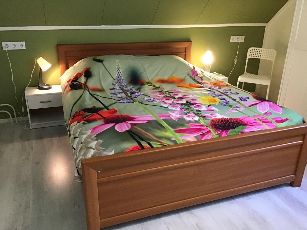 “In Oans Oefje” Parel In De Polder! Apartment Lewedorp Bagian luar foto